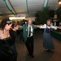 387_20100611_2003518481