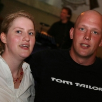 397_20100611_1840377711